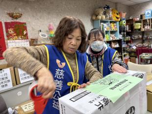 寒假愛心食物箱 溫暖配送中