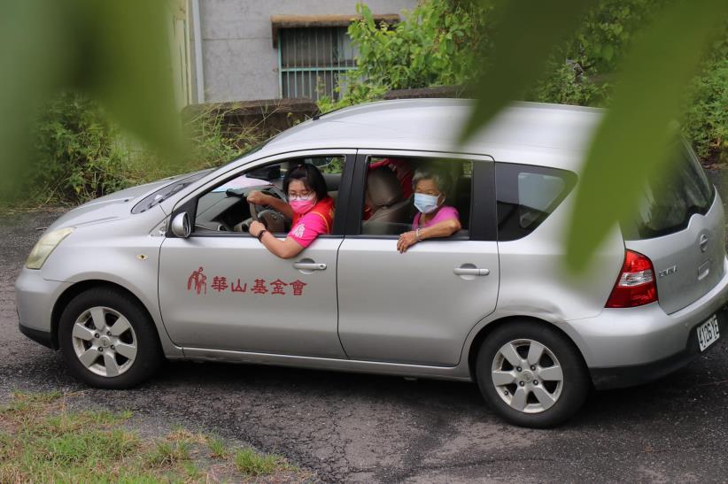 愛的翅膀，送愛到家【亮起來-到宅服務車】