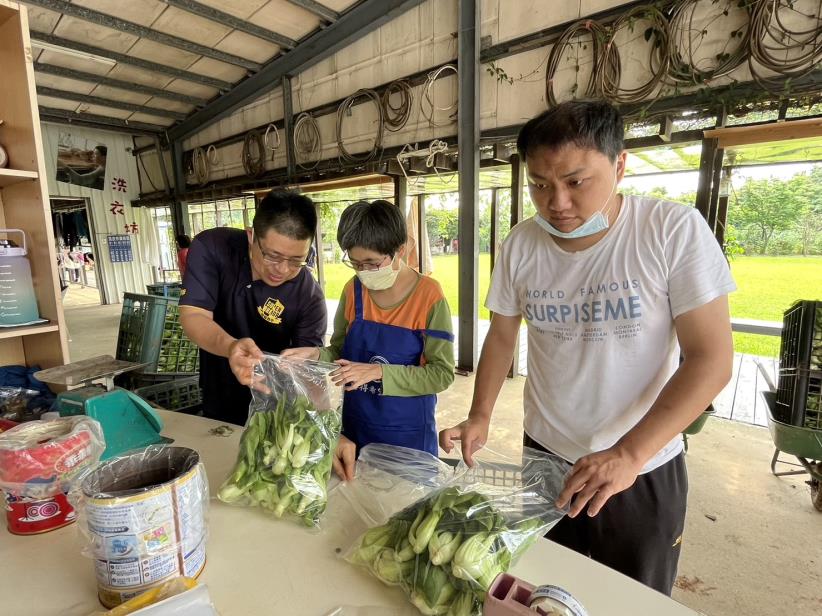 友善種植，廚餘變堆肥